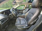 Jaguar F-PACE - 9