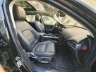Jaguar F-PACE - 12
