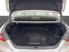 Toyota Camry 2.5 Hybrid Comfort CVT Sedan - 11