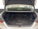 Toyota Camry 2.5 Hybrid Comfort CVT Sedan - 11