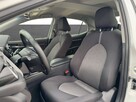 Toyota Camry 2.5 Hybrid Comfort CVT Sedan - 15