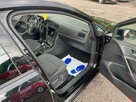 Volkswagen Golf - 8