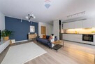 Apartamentowiec, umeblowane, okna na skwer, 2 pok. - 6