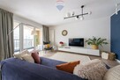 Apartamentowiec, umeblowane, okna na skwer, 2 pok. - 7