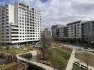 Apartamentowiec, umeblowane, okna na skwer, 2 pok. - 8