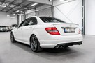 Mercedes C 63 AMG Bezwypadkowy. Stan kolekcjonerski. Wideoprezentacja YouTube. - 9