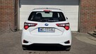 Toyota Yaris Hybrid 100 KM , Premium E-Cvt, Nawigacja,Salon PL,I WŁ,Serwis ASO, - 11
