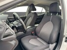 Toyota Camry 2.5 Hybrid Comfort CVT Sedan - 14