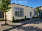 Budynek Handlowy w centrum Marzęcina. - 2
