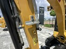 FABRYCZNIE NOWY CATERPILLAR 301.8 - 16