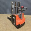 Elektryczny wózek paletowy z masztem BT SWE 200d - 6