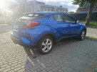 Samochód Toyota CH-R - 2