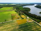Nad jeziorem, w malowniczej miejscowości - 8