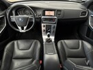 V60 2.0 MOMENTUM 150KM NAVI skóra FULL LED bezwypadek SERWIS 2018 - 14