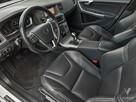 V60 2.0 MOMENTUM 150KM NAVI skóra FULL LED bezwypadek SERWIS 2018 - 15