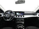 Mercedes E 220 All-Terrain automat 4x4 grzane fotele navi kamera tempomat LED - 15