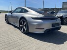 Porsche 911 Carrera - 2