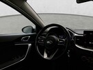 Kia XCeed - 10