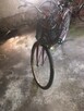 Sprzedam klasyczny rower miejski typu damka w kolorze czerwo - 3