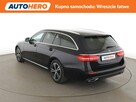 Mercedes E 200 automat jasne skóry full LED duże ekrany kamera i asystent parkowania - 4