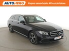 Mercedes E 200 automat jasne skóry full LED duże ekrany kamera i asystent parkowania - 10