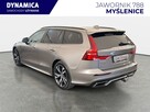 Volvo V60 VAT 23% R-Design 2.0 T8 PHEV 455KM automat AWD 2022 r., salon PL HAK - 6