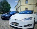 Dwie limuzyny Tesla S do ślubu, w cenie jednej - 8