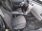 Toyota Avensis 2.0 D-4D Premium - 11