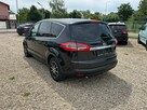 Ford S-Max - 11