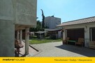 Przedmiotem ogłoszenia jest 12-pokojowy dom. - 8
