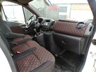 Renault Trafic 9 osobowy long nowy  środek - 6