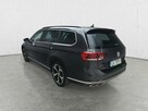 Volkswagen Passat - 5