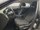 Volkswagen Passat - 11