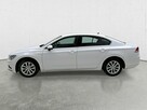 Volkswagen Passat - 4