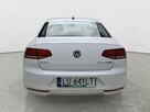 Volkswagen Passat - 6