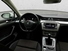 Volkswagen Passat - 10