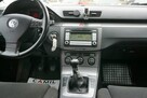 Volkswagen Passat - 12