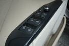Toyota Camry polski salon - 8