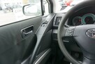 Toyota Corolla Verso polski, salon - 14