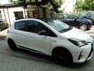 sprzedam TOYOTE YARIS hybryde 1.5 wersja GR alkantar,skóra - 3