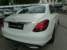 sprzedam MERCEDESA C 250 z2019r po LEASINGU  pełna FAKTURA 23 VAT - 2