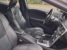 Volvo v40 D2 Momentum LIFT - 11