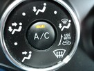 sprzedam ŁADNĄ toyote YARIS Z2015r b+gaz - 14
