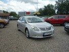 TOYOTA AVENSIS BENZYNA - 3