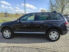 Volkswagen Touareg 3,2l. benz. 220HP Zadbany. Polecam. - 3