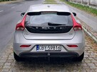 Volvo v40 D2 Momentum LIFT - 9