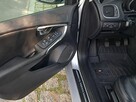 Volvo v40 D2 Momentum LIFT - 14