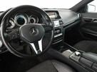 Mercedes E 250 półskóra, navi full LED klima auto grzane fotele czujnki parkowania - 14