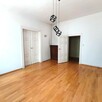 Duże mieszkanie w kamienicy na sprzedaż, 105,85 m2 - 1
