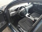 Volkswagen Passat - 8